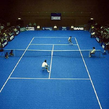 Bergo Tennisplatz einfarbig in Blau, beim Tennis Challing